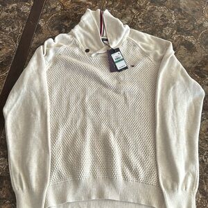 Tommy Hilfiger Sweater L NWT